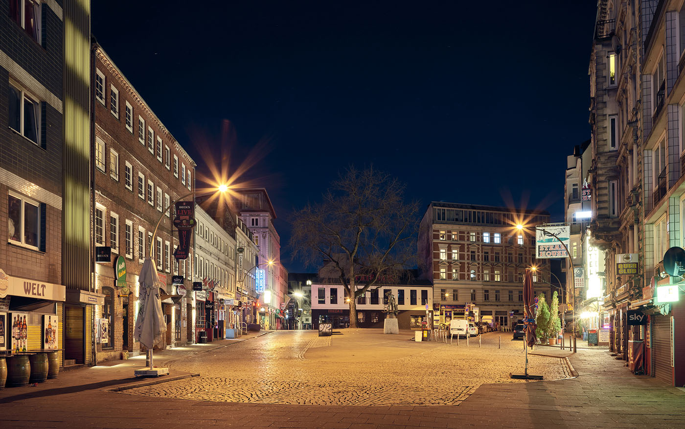 EXPOSE Photographers: Bilder dieser Zeit | Abandoned Places 3 Christian Bruch Abandoned Places Reeperbahn 3