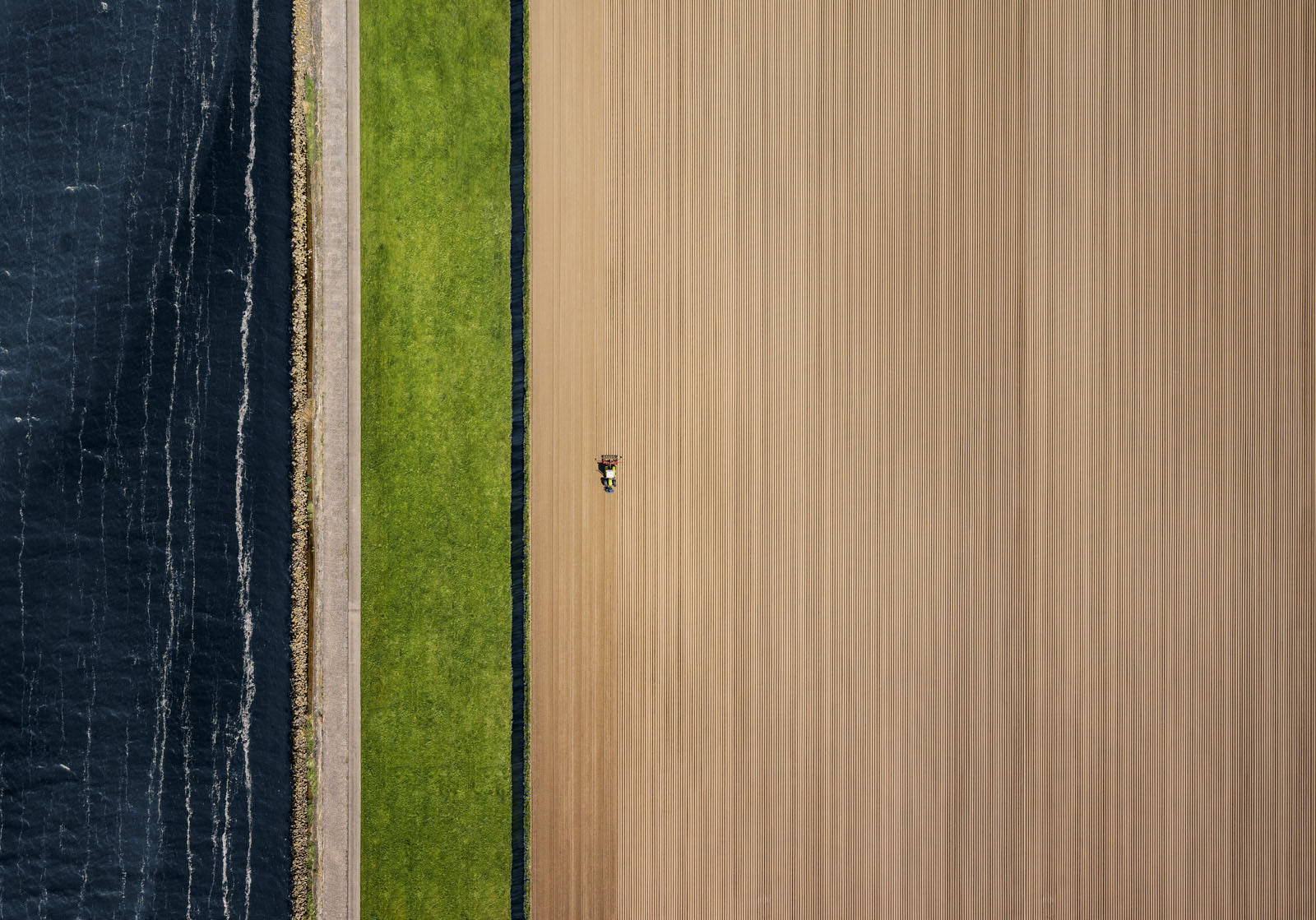 EXPOSE Thorsten Schmidtkord. Airshots auch für Corporate Communication. 1 corporate fotografie thorsten schmidtkord airshots claas landtechnik niederlande